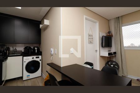 Apartamento à venda com 34m², 2 quartos e sem vaga Apartamento à venda com 34m², 2 quartos e sem vagaCozinha e Área de Serviço