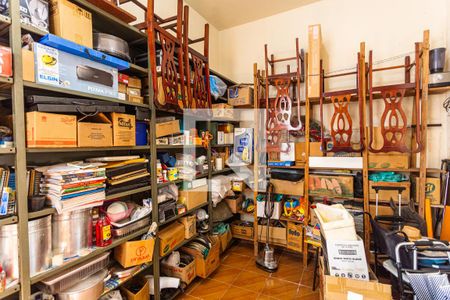 Casa à venda com 300m², 5 quartos e 3 vagasQuarto 5 na Casa de Fundos