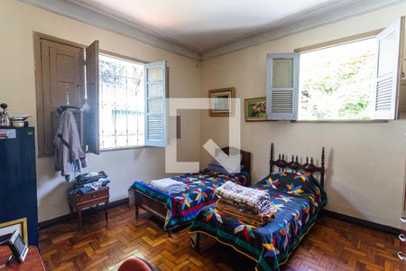 Casa à venda com 300m², 5 quartos e 3 vagasQuarto 2