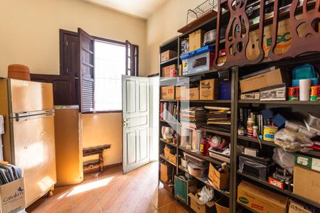 Casa à venda com 300m², 5 quartos e 3 vagasQuarto 5 na Casa de Fundos