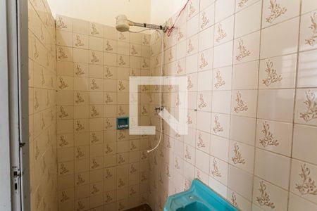 Casa à venda com 300m², 5 quartos e 3 vagasBanheiro Social na Casa de Fundos
