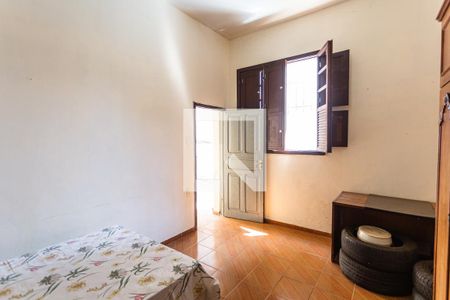 Casa à venda com 300m², 5 quartos e 3 vagasQuarto 4 na Casa de Fundos