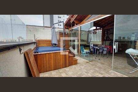 Apartamento à venda com 160m², 2 quartos e 2 vagasCobertura