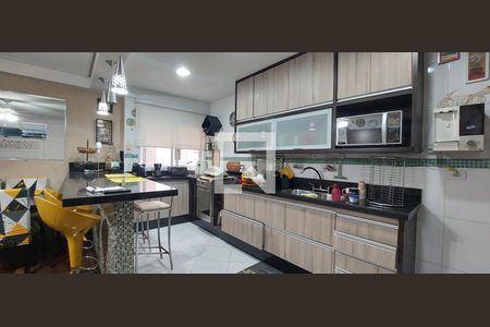 Apartamento à venda com 160m², 2 quartos e 2 vagasCozinha