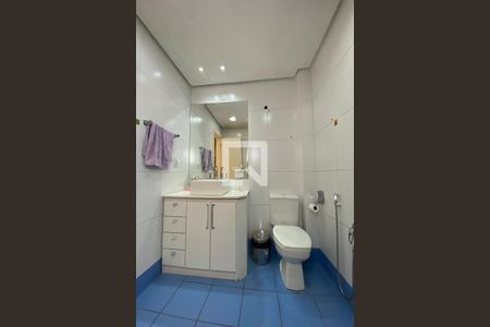 Casa à venda com 160m², 3 quartos e 2 vagasBanheiro