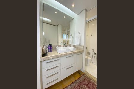 Casa à venda com 160m², 3 quartos e 2 vagasSuíte 2