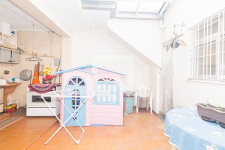 Casa à venda com 145m², 3 quartos e 2 vagas Casa à venda com 145m², 3 quartos e 2 vagasÁrea de Serviço