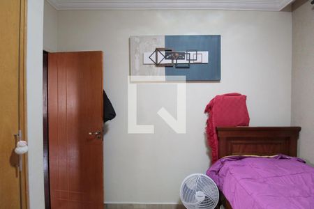 Apartamento à venda com 180m², 3 quartos e 2 vagasQuarto 2