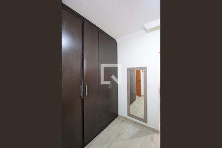 Apartamento à venda com 180m², 3 quartos e 2 vagasQuarto 1