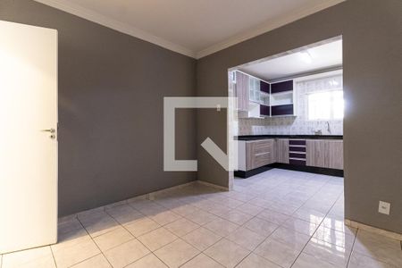 Casa à venda com 125m², 3 quartos e 2 vagas Casa à venda com 125m², 3 quartos e 2 vagasCopa