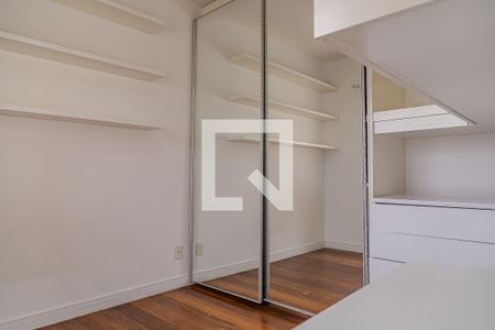 Apartamento à venda com 130m², 2 quartos e 3 vagas Apartamento à venda com 130m², 2 quartos e 3 vagasQuarto 1