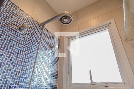 Apartamento à venda com 130m², 2 quartos e 3 vagas Apartamento à venda com 130m², 2 quartos e 3 vagasBanheiro Social - Chuveiro