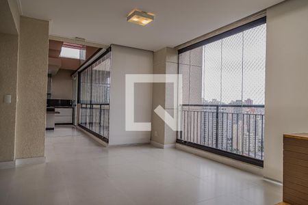 Apartamento à venda com 130m², 2 quartos e 3 vagas Apartamento à venda com 130m², 2 quartos e 3 vagasVaranda