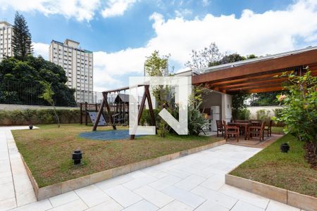 Apartamento à venda com 130m², 2 quartos e 3 vagas Apartamento à venda com 130m², 2 quartos e 3 vagasÁrea Comum