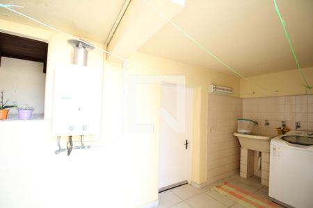 Casa à venda com 175m², 3 quartos e 2 vagasÁrea de Serviço