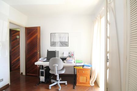 Casa à venda com 175m², 3 quartos e 2 vagasQuarto 3