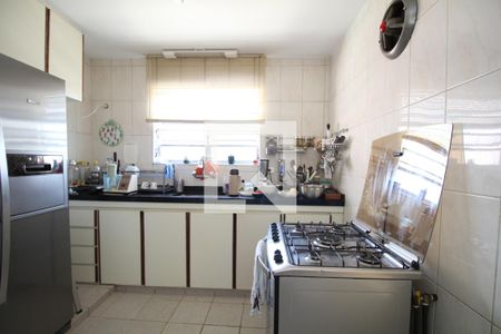 Casa à venda com 175m², 3 quartos e 2 vagasCozinha