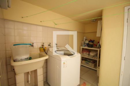 Casa à venda com 175m², 3 quartos e 2 vagasÁrea de Serviço