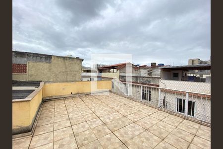 Casa à venda com 100m², 3 quartos e 1 vaga Casa à venda com 100m², 3 quartos e 1 vagaTerraço