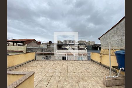 Casa à venda com 100m², 3 quartos e 1 vaga Casa à venda com 100m², 3 quartos e 1 vagaTerraço