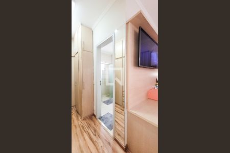 Casa à venda com 450m², 3 quartos e 6 vagas Casa à venda com 450m², 3 quartos e 6 vagasCloset da suíte