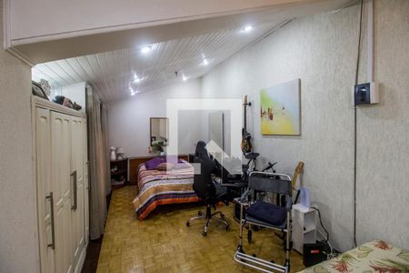 Casa à venda com 400m², 5 quartos e 6 vagas Casa à venda com 400m², 5 quartos e 6 vagasQuarto 5