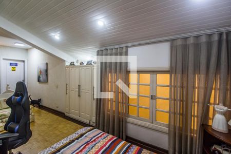 Casa à venda com 400m², 5 quartos e 6 vagas Casa à venda com 400m², 5 quartos e 6 vagasQuarto 5