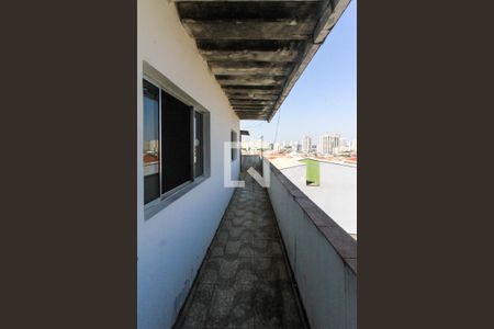 Casa à venda com 300m², 4 quartos e 6 vagas Casa à venda com 300m², 4 quartos e 6 vagasVaranda