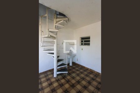 Casa à venda com 300m², 4 quartos e 6 vagas Casa à venda com 300m², 4 quartos e 6 vagasVaranda casa 02