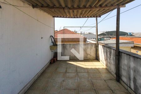 Casa à venda com 300m², 4 quartos e 6 vagas Casa à venda com 300m², 4 quartos e 6 vagasVaranda