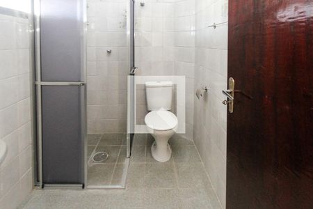 Casa à venda com 300m², 4 quartos e 6 vagas Casa à venda com 300m², 4 quartos e 6 vagasbanheiro Casa 02