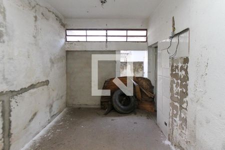 Casa à venda com 300m², 4 quartos e 6 vagas Casa à venda com 300m², 4 quartos e 6 vagasÁrea externa