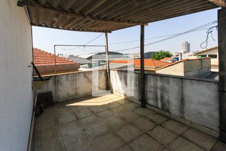 Casa à venda com 300m², 4 quartos e 6 vagas Casa à venda com 300m², 4 quartos e 6 vagasVaranda