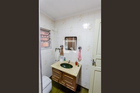 Casa à venda com 300m², 2 quartos e 4 vagas Casa à venda com 300m², 2 quartos e 4 vagasBanheiro