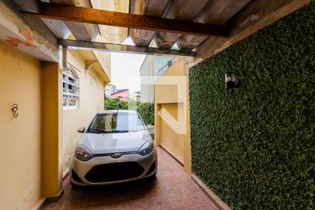 Casa à venda com 300m², 2 quartos e 4 vagas Casa à venda com 300m², 2 quartos e 4 vagasGaragem