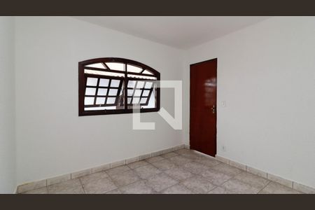 Casa à venda com 264m², 3 quartos e 3 vagas Casa à venda com 264m², 3 quartos e 3 vagasEdicula