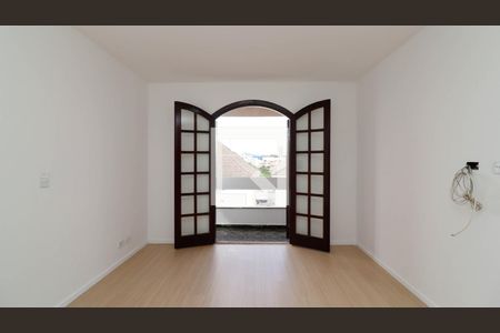 Casa à venda com 264m², 3 quartos e 3 vagas Casa à venda com 264m², 3 quartos e 3 vagasSuíte