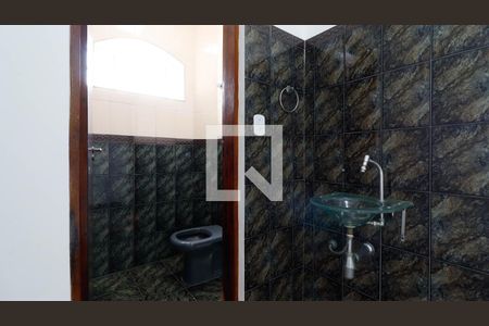 Casa à venda com 264m², 3 quartos e 3 vagas Casa à venda com 264m², 3 quartos e 3 vagasLavabo