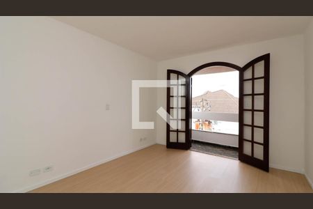 Casa à venda com 264m², 3 quartos e 3 vagas Casa à venda com 264m², 3 quartos e 3 vagasSuíte