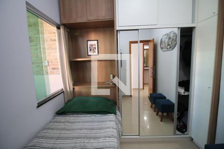 Casa à venda com 110m², 3 quartos e 8 vagasQuarto 3