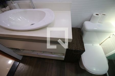 Casa à venda com 110m², 3 quartos e 8 vagasBanheiro Social