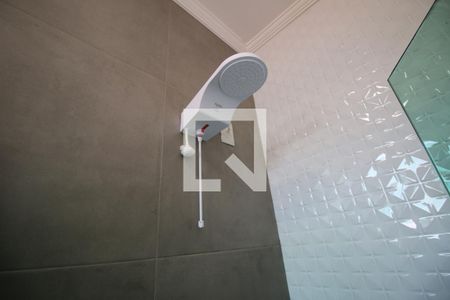 Casa à venda com 110m², 3 quartos e 8 vagasBanheiro da Suíte 1