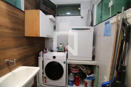 Casa à venda com 110m², 3 quartos e 8 vagasÁrea de Serviço