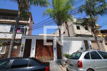 Casa à venda com 110m², 3 quartos e 8 vagasFachada da casa