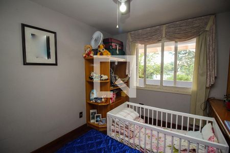 Casa à venda com 400m², 4 quartos e 6 vagas Casa à venda com 400m², 4 quartos e 6 vagasQuarto 2
