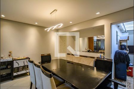 Casa à venda com 152m², 3 quartos e 3 vagasCopa