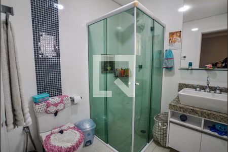 Casa à venda com 152m², 3 quartos e 3 vagasBanheiro da Suíte 2