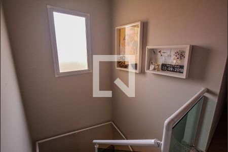 Casa à venda com 152m², 3 quartos e 3 vagasEscada