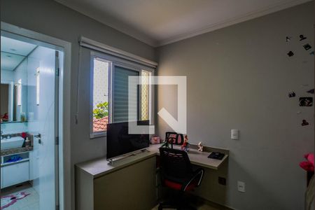 Casa à venda com 152m², 3 quartos e 3 vagasSuíte 2