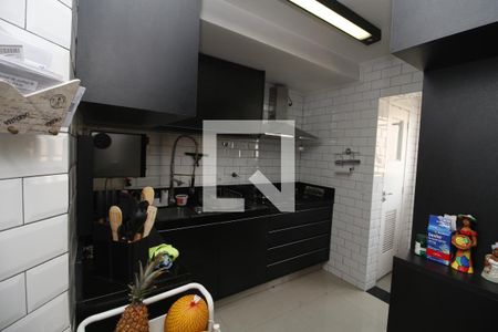 Apartamento à venda com 96m², 3 quartos e 2 vagasCozinha